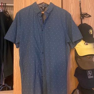 NWOT Mens volcom short sleeve button down shirt